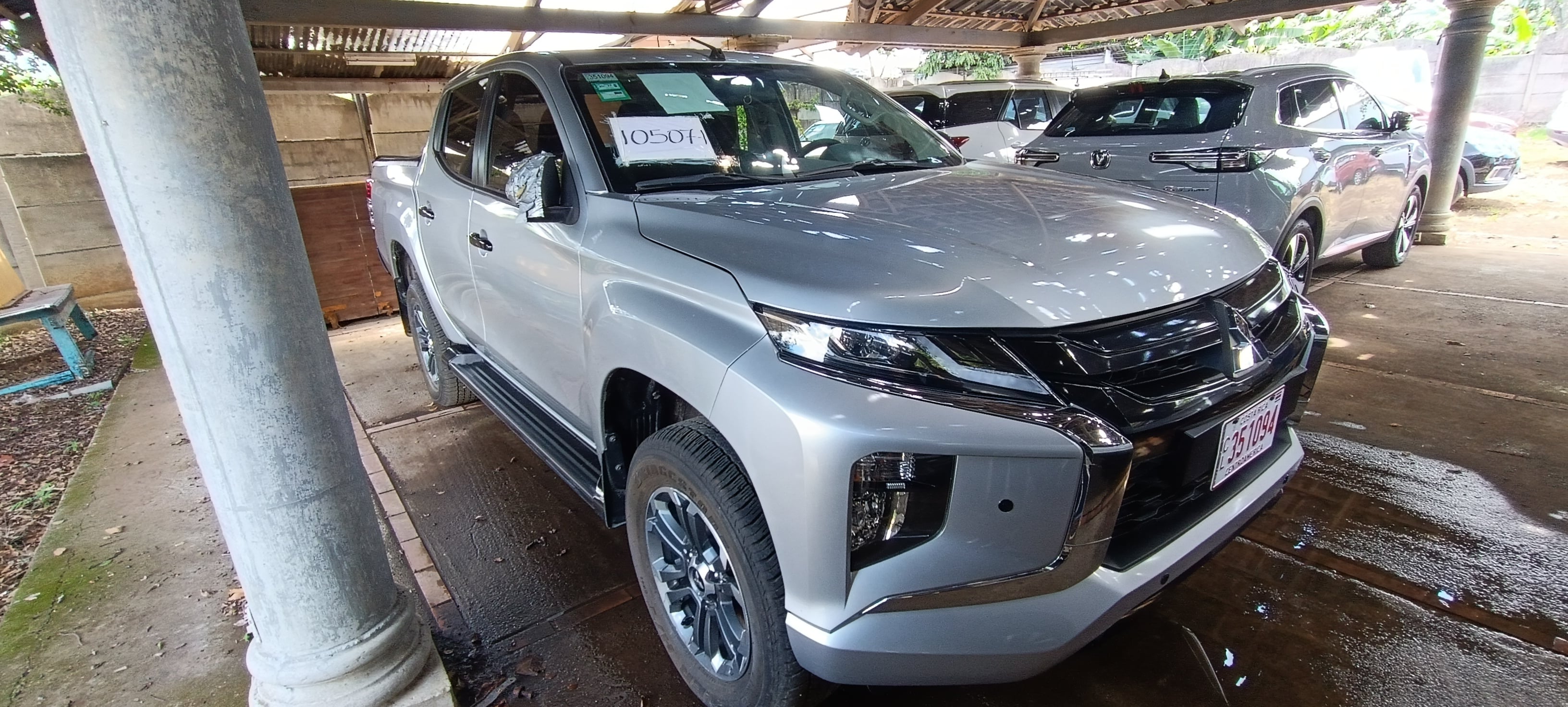 MITSUBISHI 2024