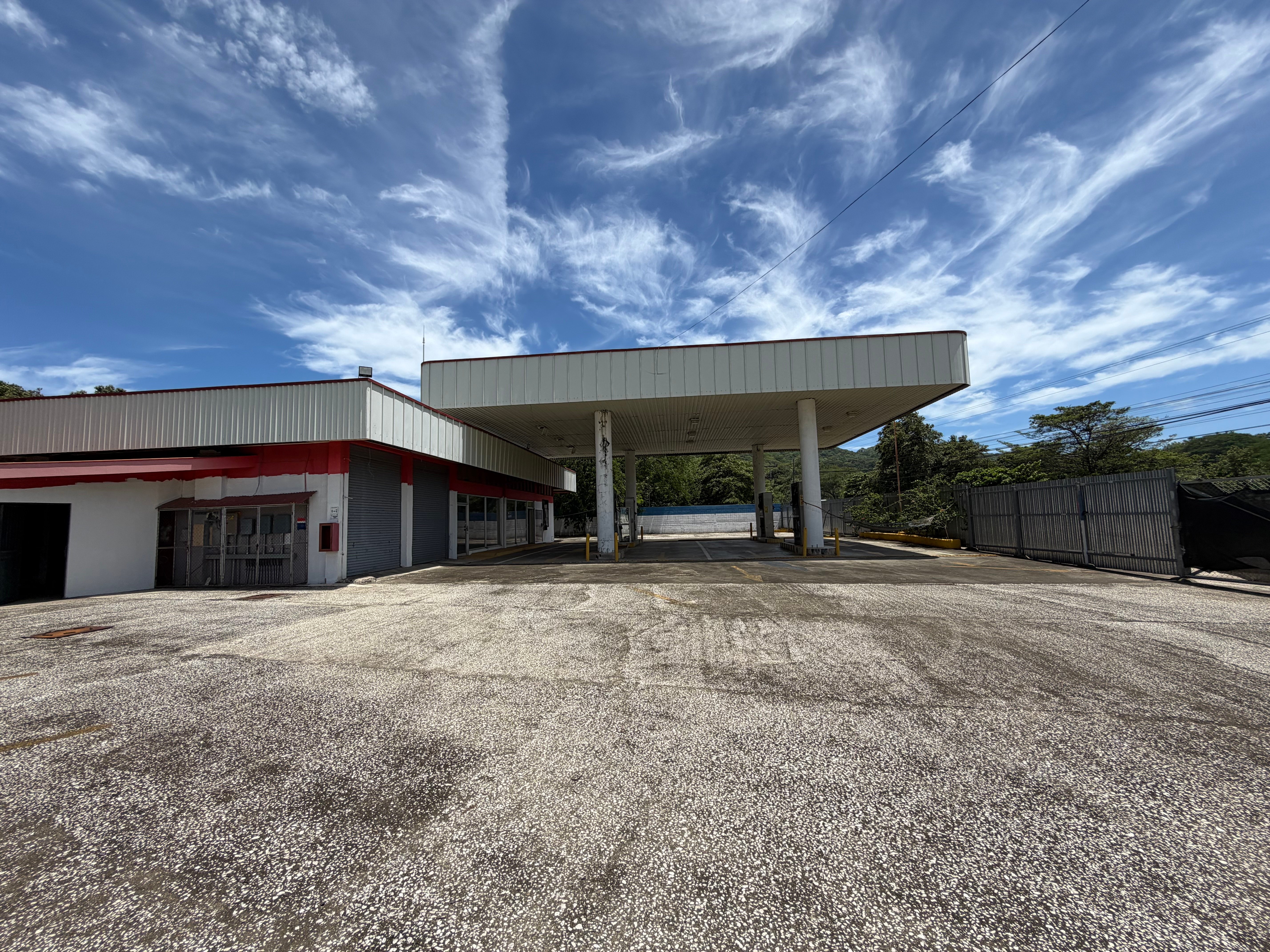 Fotografía 1 de Santa Cruz, El Llano, Inmobiliario (7876-2)